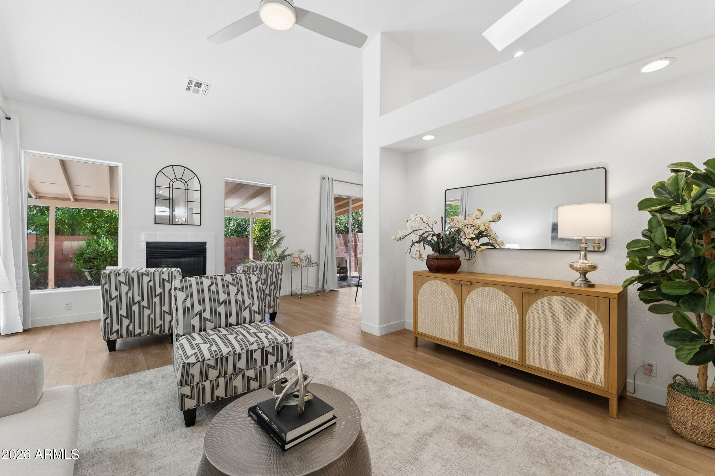 3326 N 42nd Street, Phoenix, AZ 85018