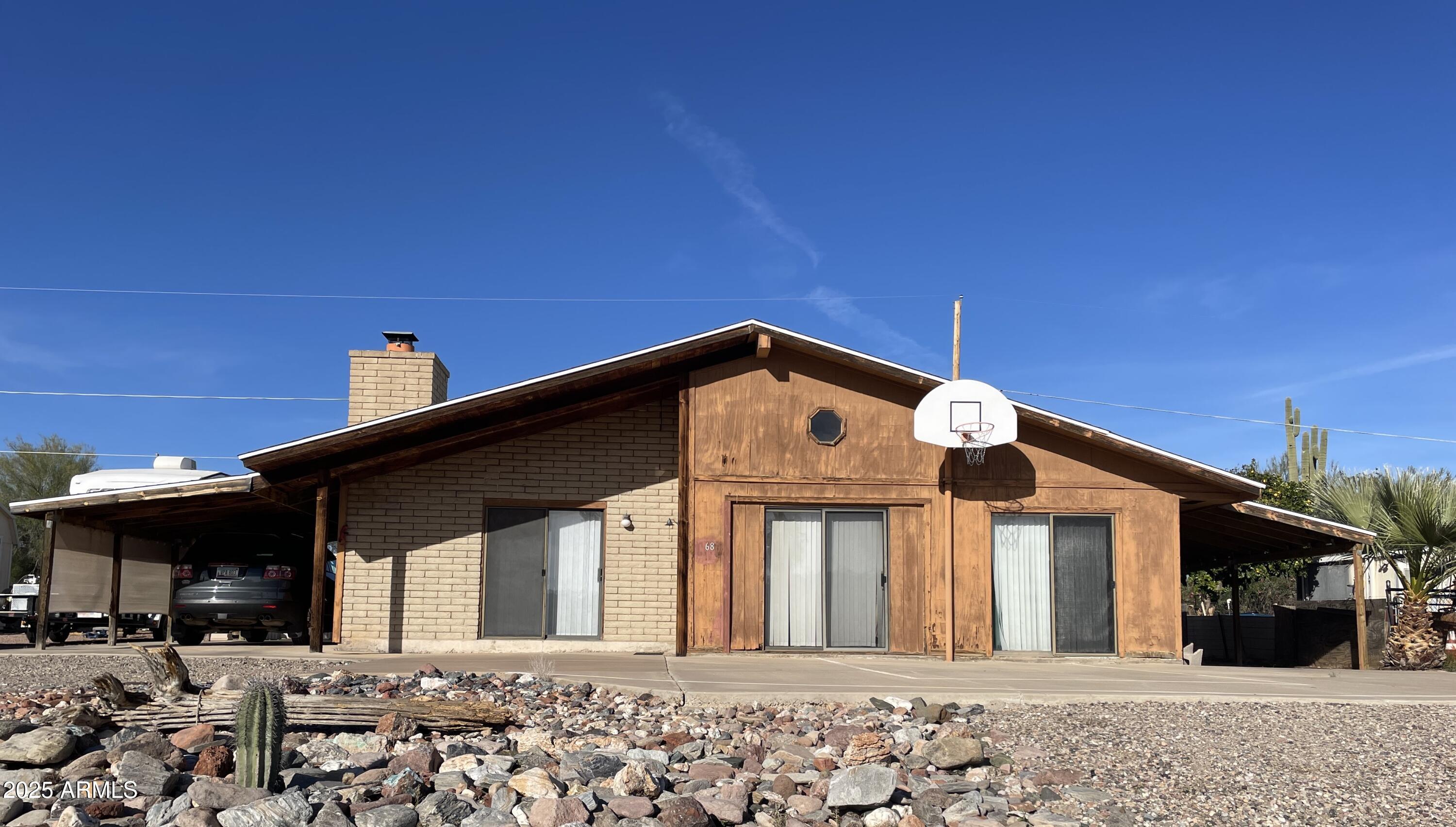 68 E DONNA Drive, Queen Valley, AZ 85118