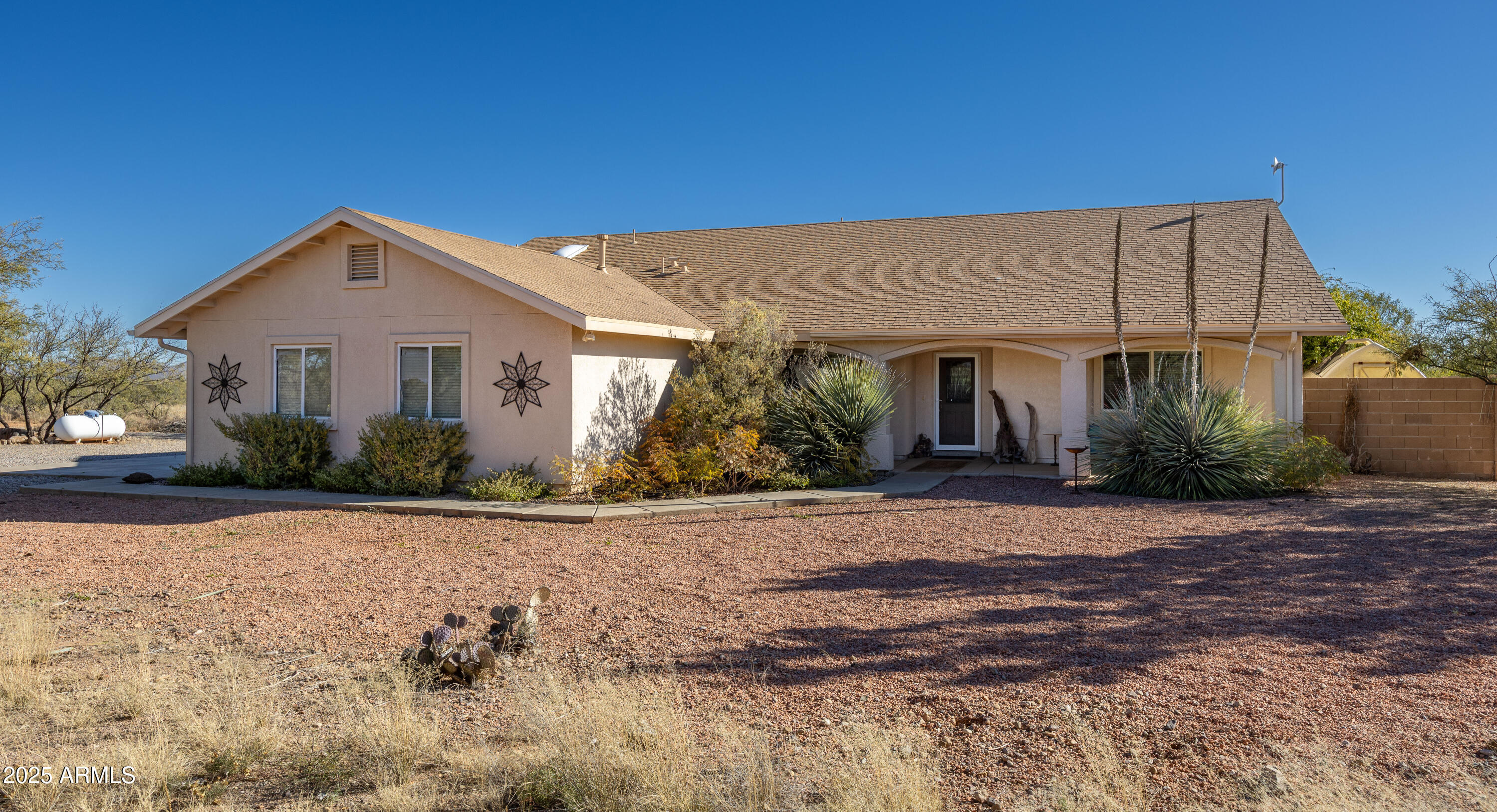 10148 S AIRSTRIP Road, Hereford, AZ 85615
