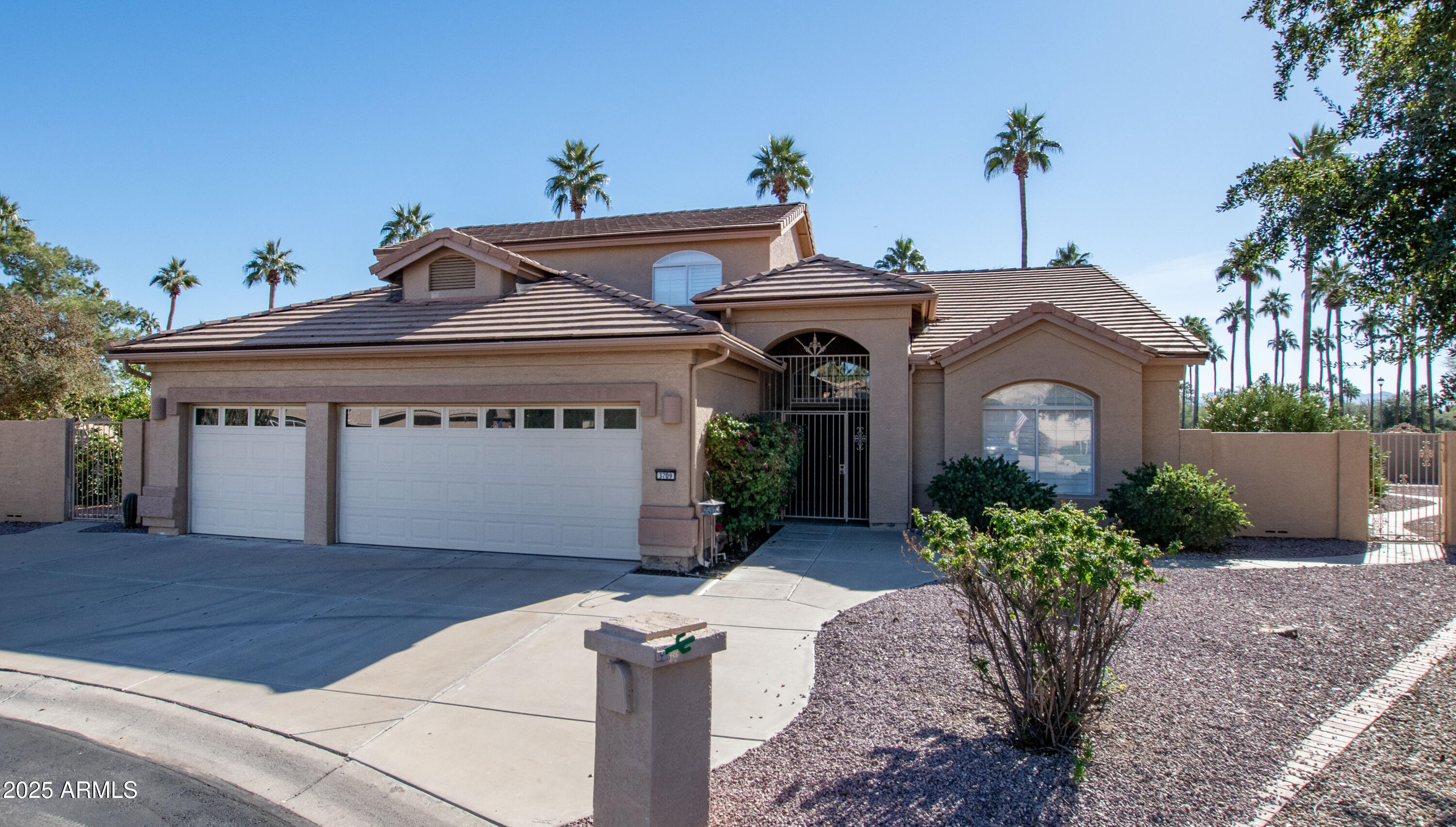 3709 N 154TH Drive, Goodyear, AZ 85395