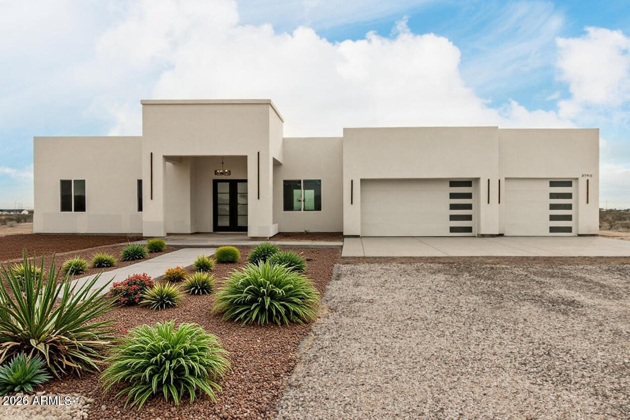 37911 W RANCHO Drive, Tonopah, AZ 85354