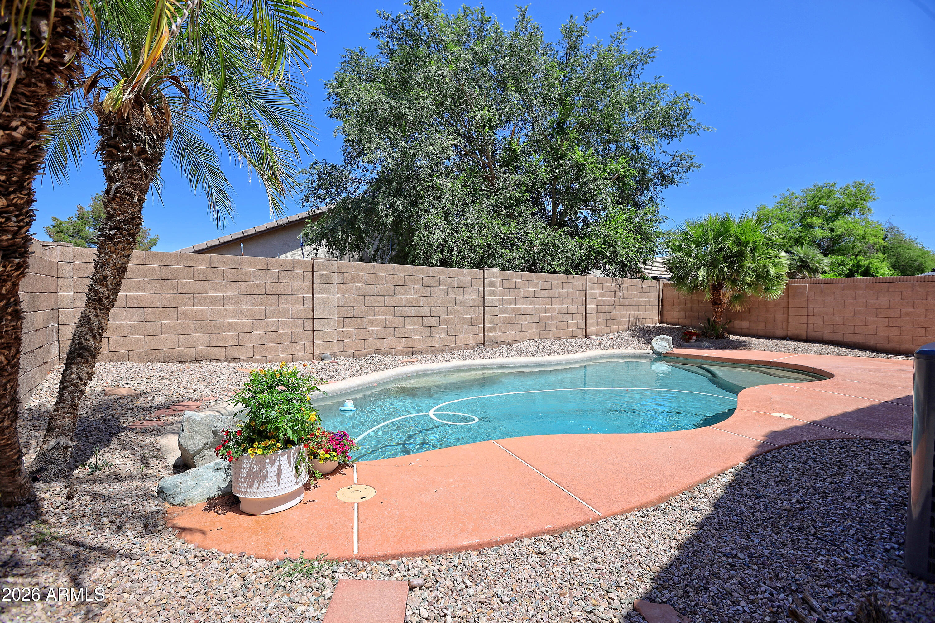 670 E KYLE Drive, Gilbert, AZ 85296