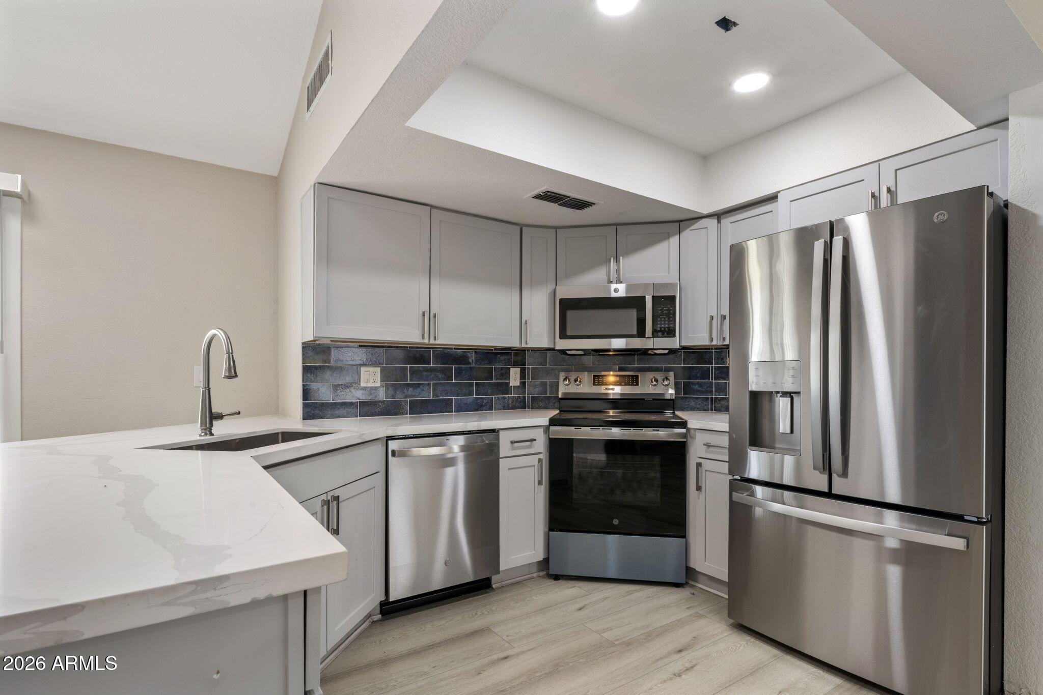 4308 W VERNON Avenue, Phoenix, AZ 85035