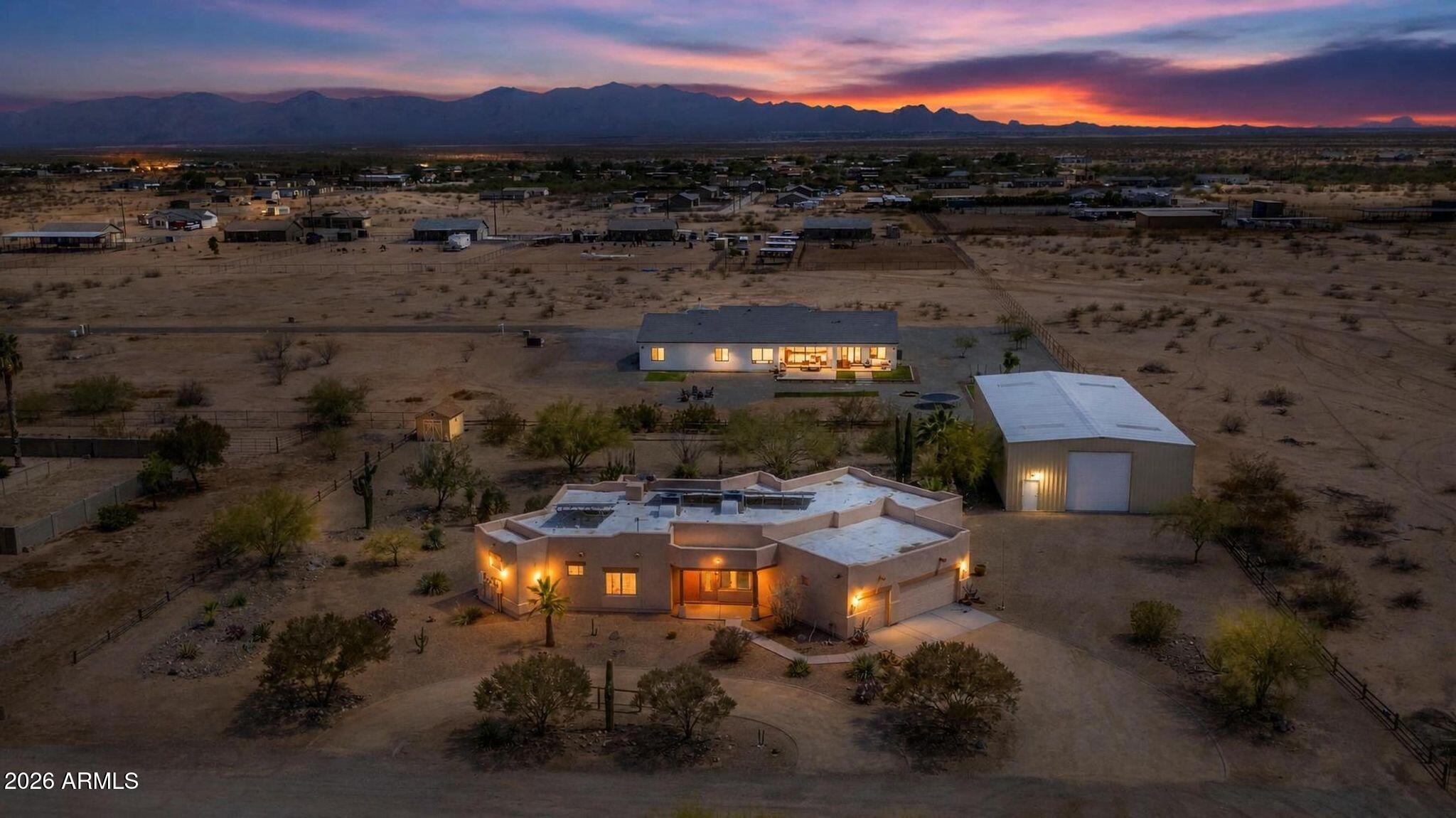 25617 W QUAILS NEST Lane, Wittmann, AZ 85361