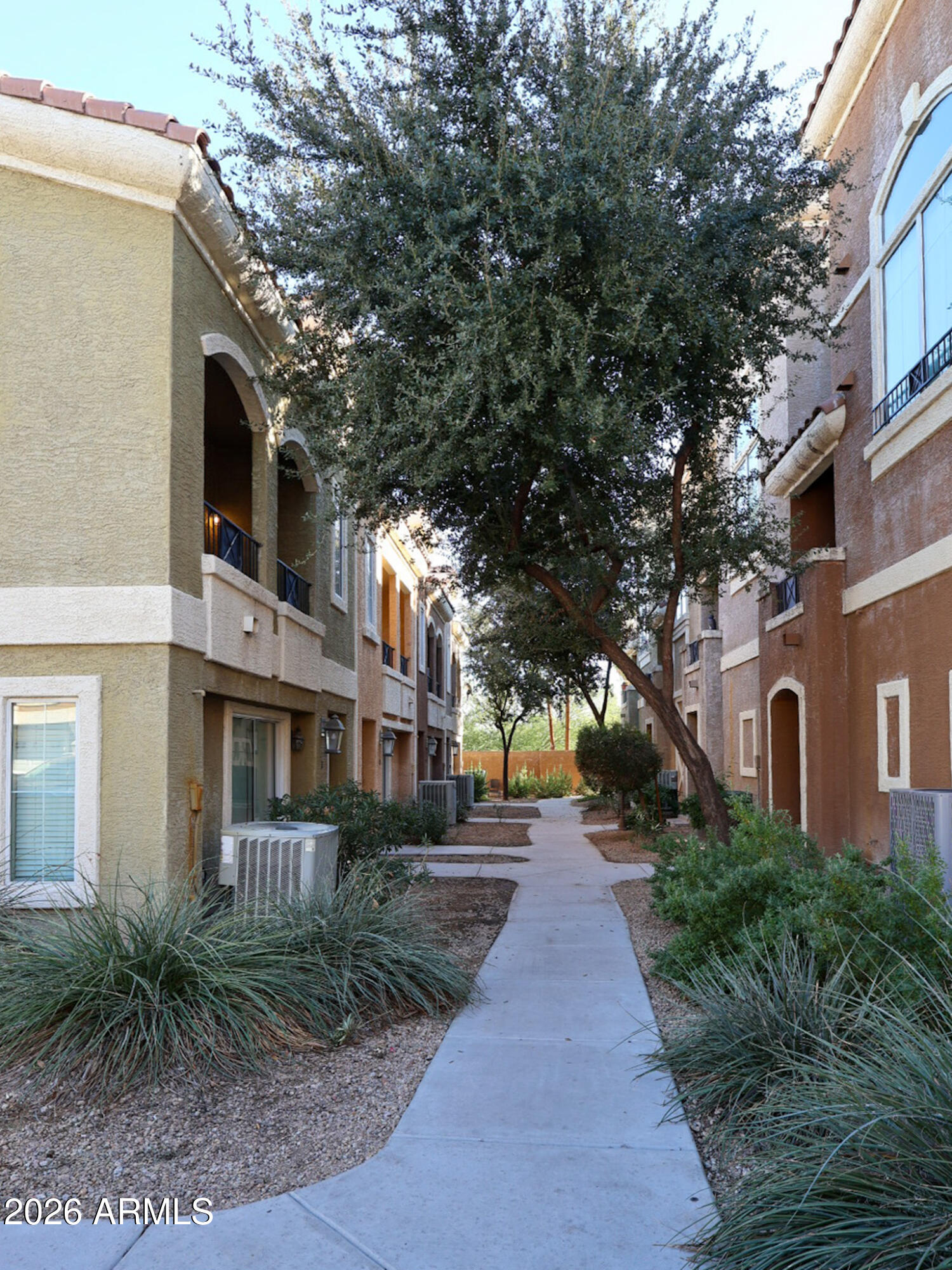 2450 W GLENROSA Avenue 27, Phoenix, AZ 85015