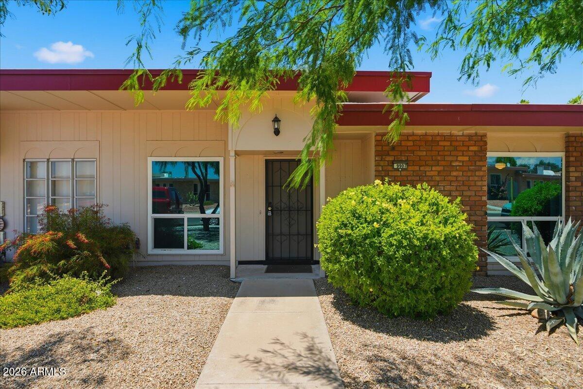 9907 W CEDAR Drive, Sun City, AZ 85351