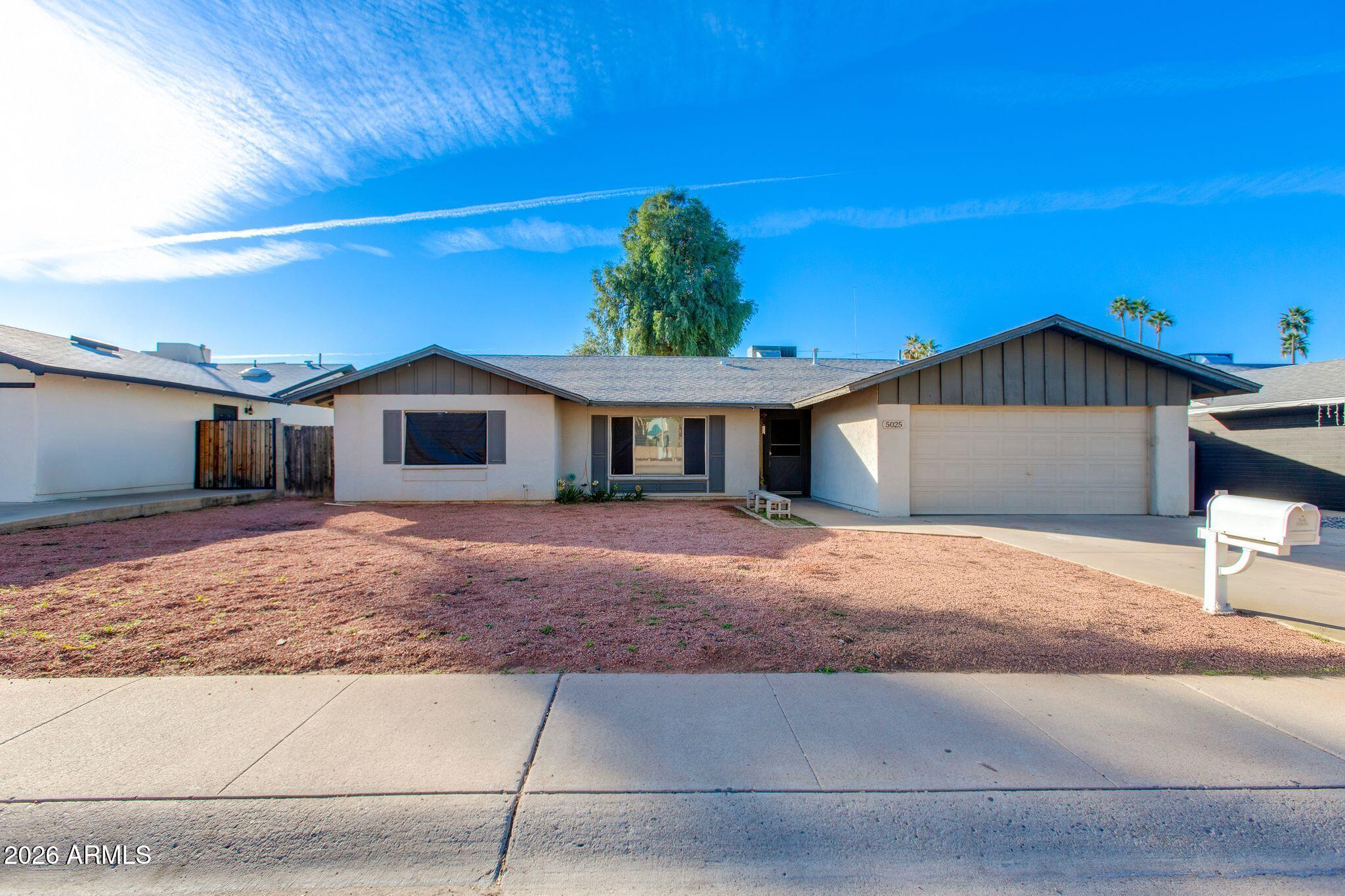 5025 W FRIER Drive, Glendale, AZ 85301