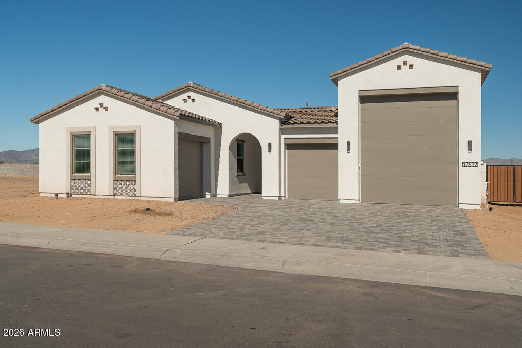 17632 W TURNEY Avenue, Goodyear, AZ 85395