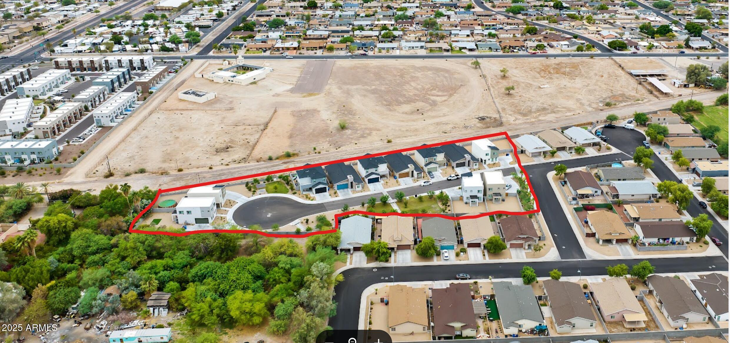 137 W LATONA Road, Phoenix, AZ 85041