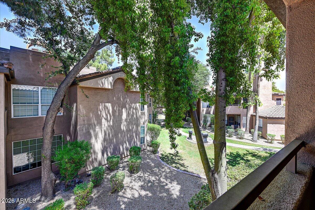 10101 N ARABIAN Trail 2033, Scottsdale, AZ 85258