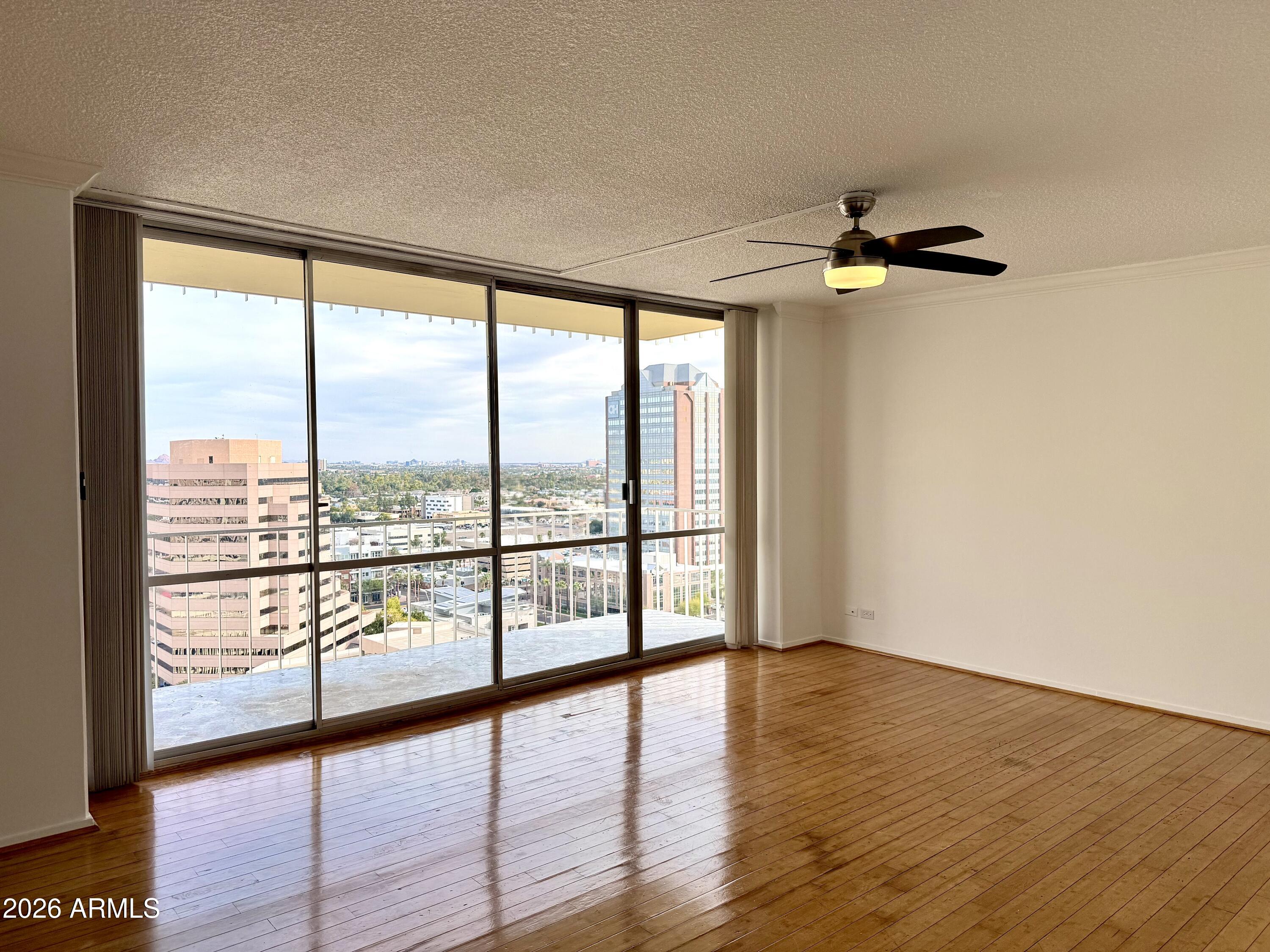207 W CLARENDON Avenue 17G, Phoenix, AZ 85013