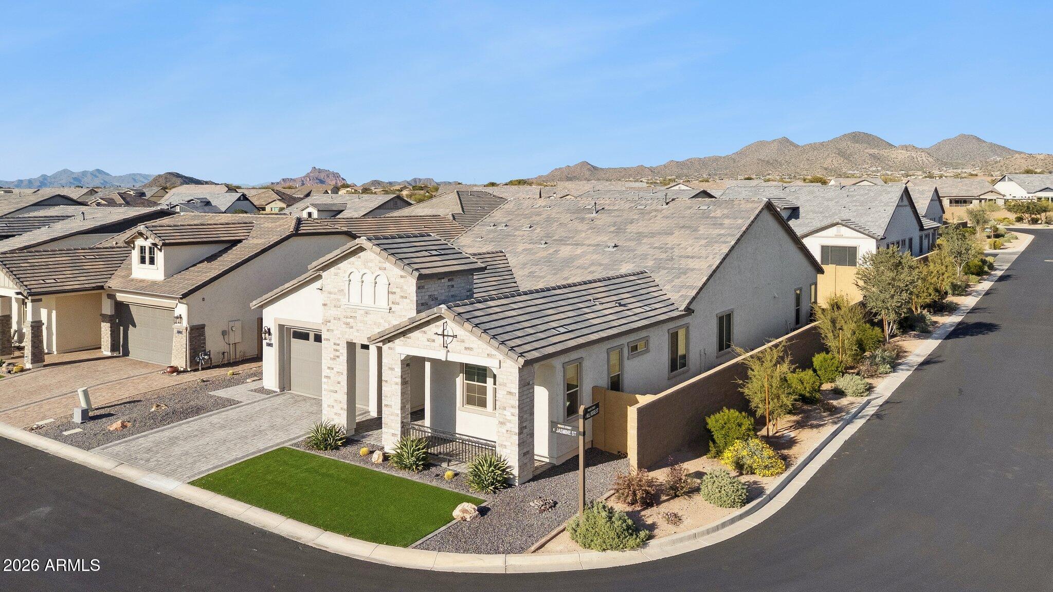 8134 E JASMINE Street, Mesa, AZ 85207
