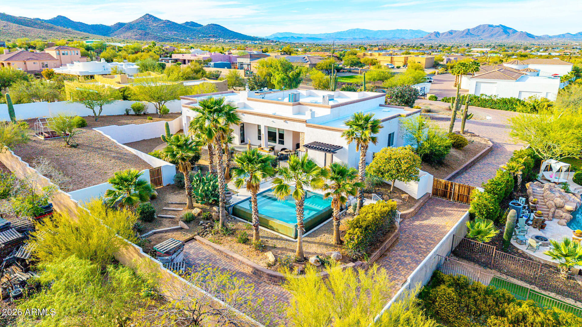 311 W OLESEN Road, Phoenix, AZ 85085