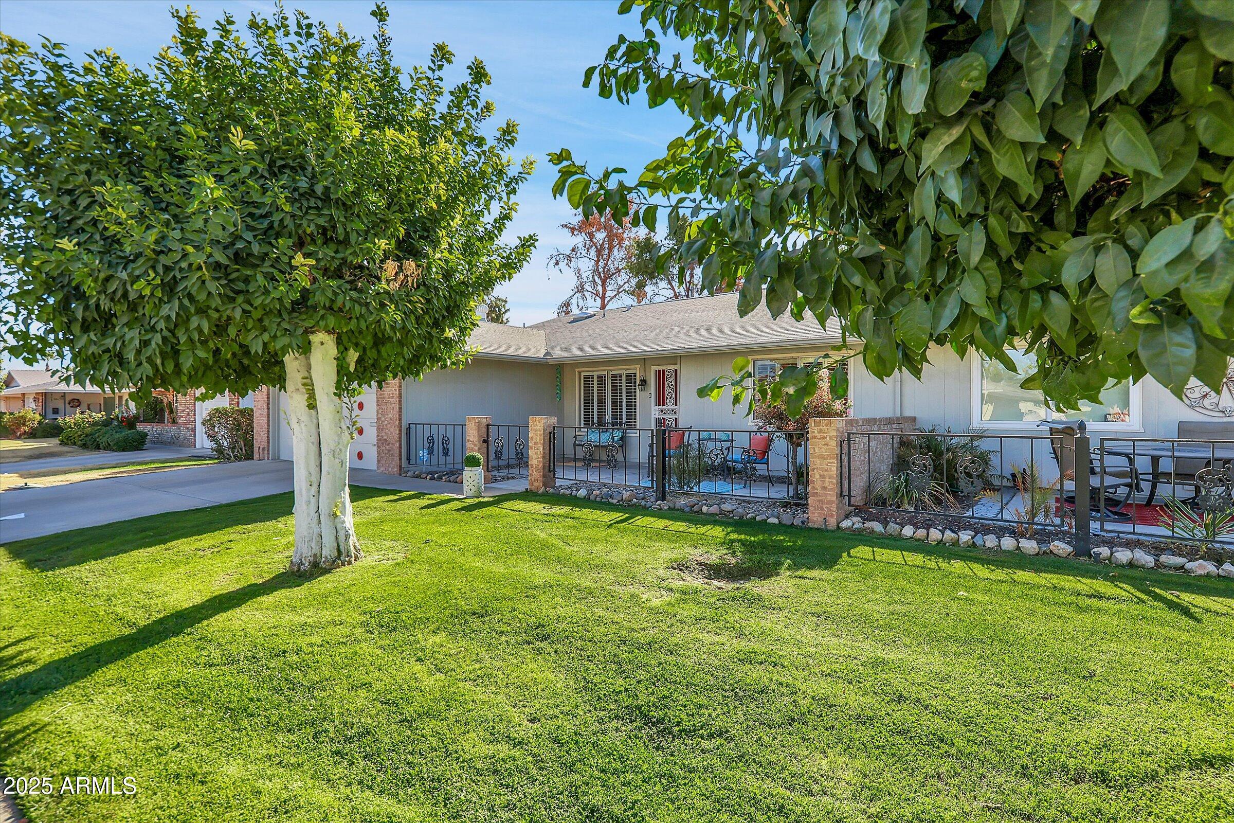 10825 W CARON Drive, Sun City, AZ 85351