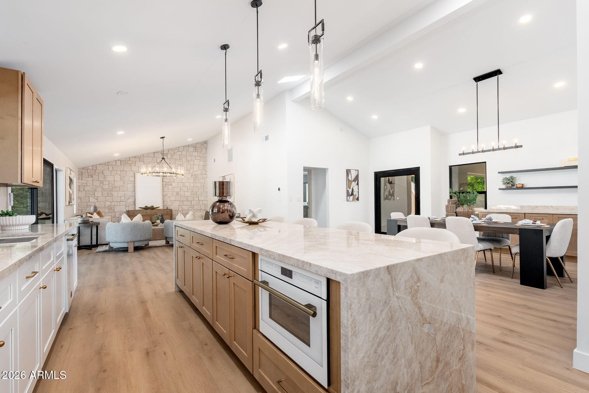 9025 N 83RD Place, Scottsdale, AZ 85258