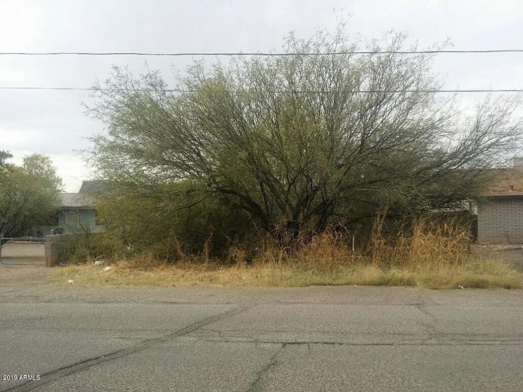 XXXX E Apache Drive '''-''', Douglas, AZ 85607