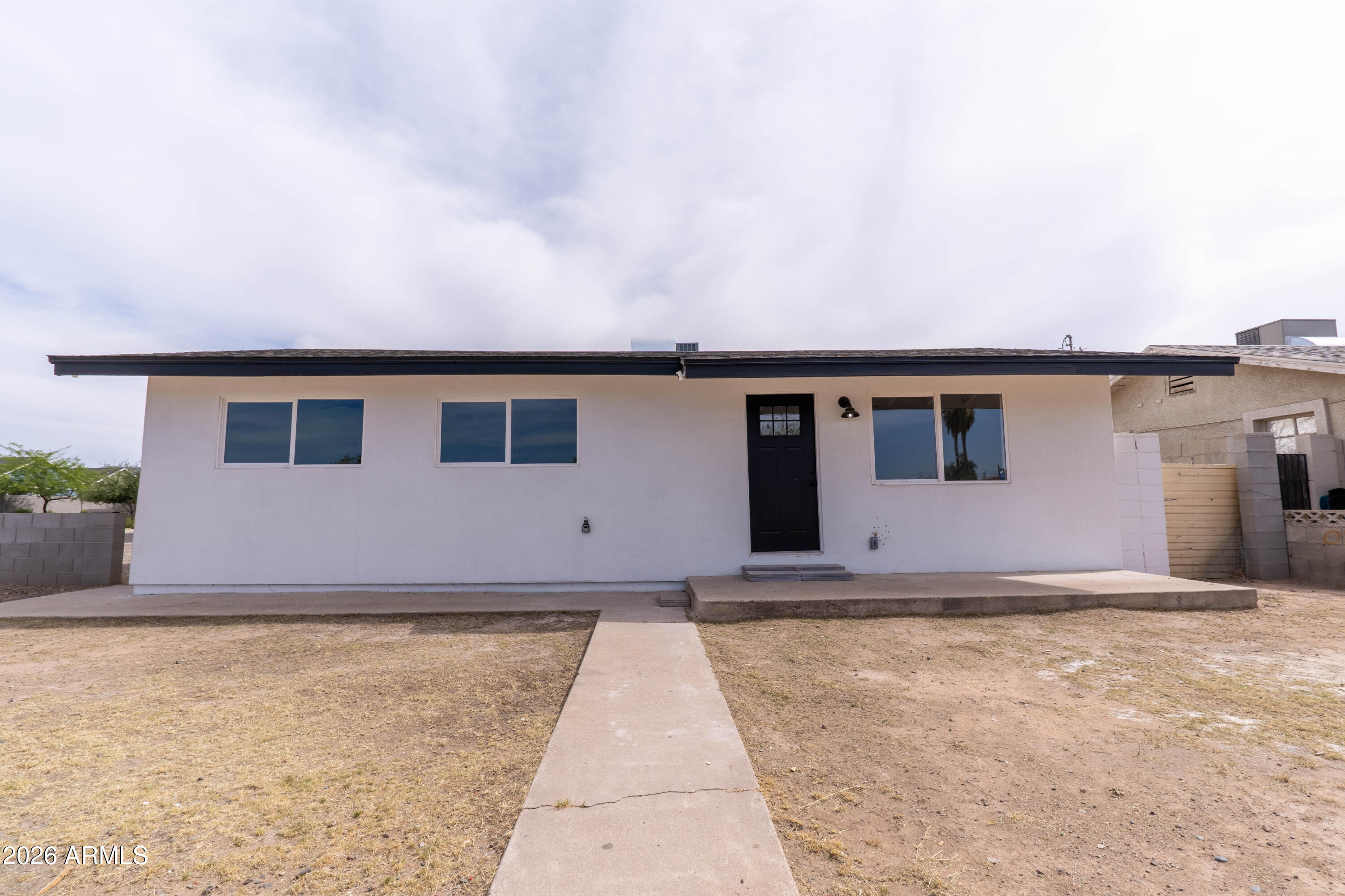 1301 W SUNLAND Avenue, Phoenix, AZ 85041