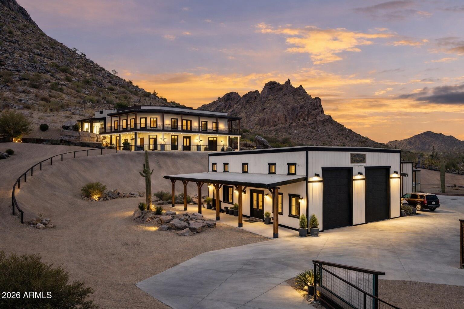 27194 N BEAR PAW Pass, San Tan Valley, AZ 85144
