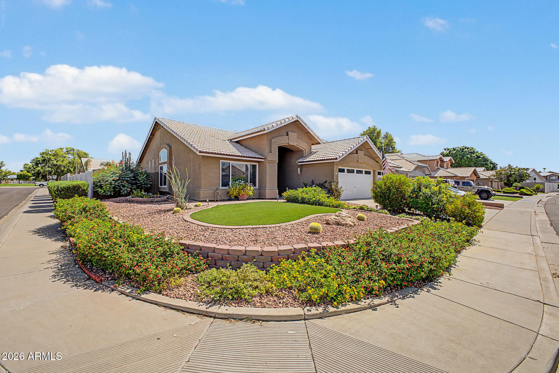4890 W GERONIMO Street, Chandler, AZ 85226