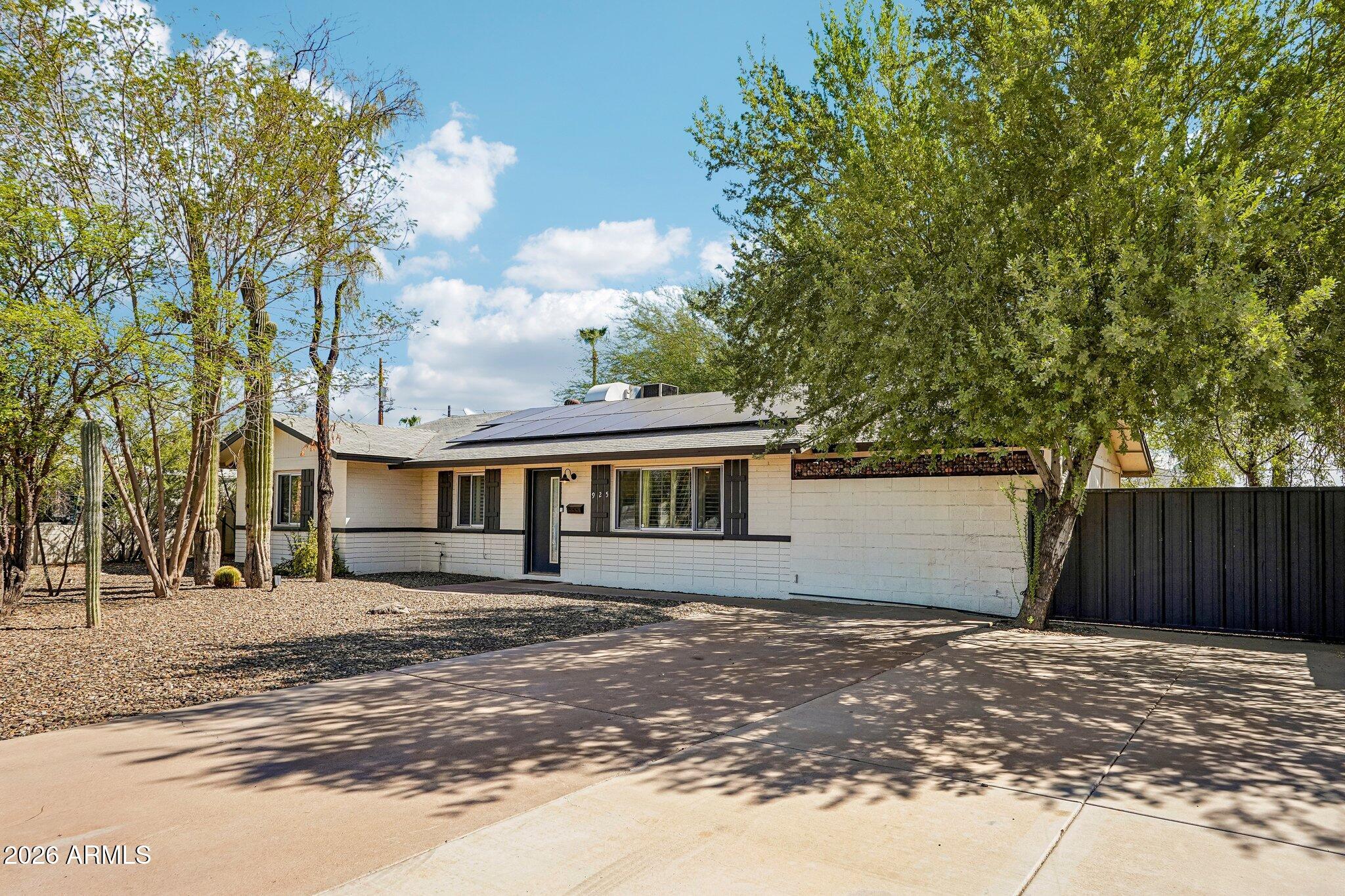925 N 79TH Street, Scottsdale, AZ 85257