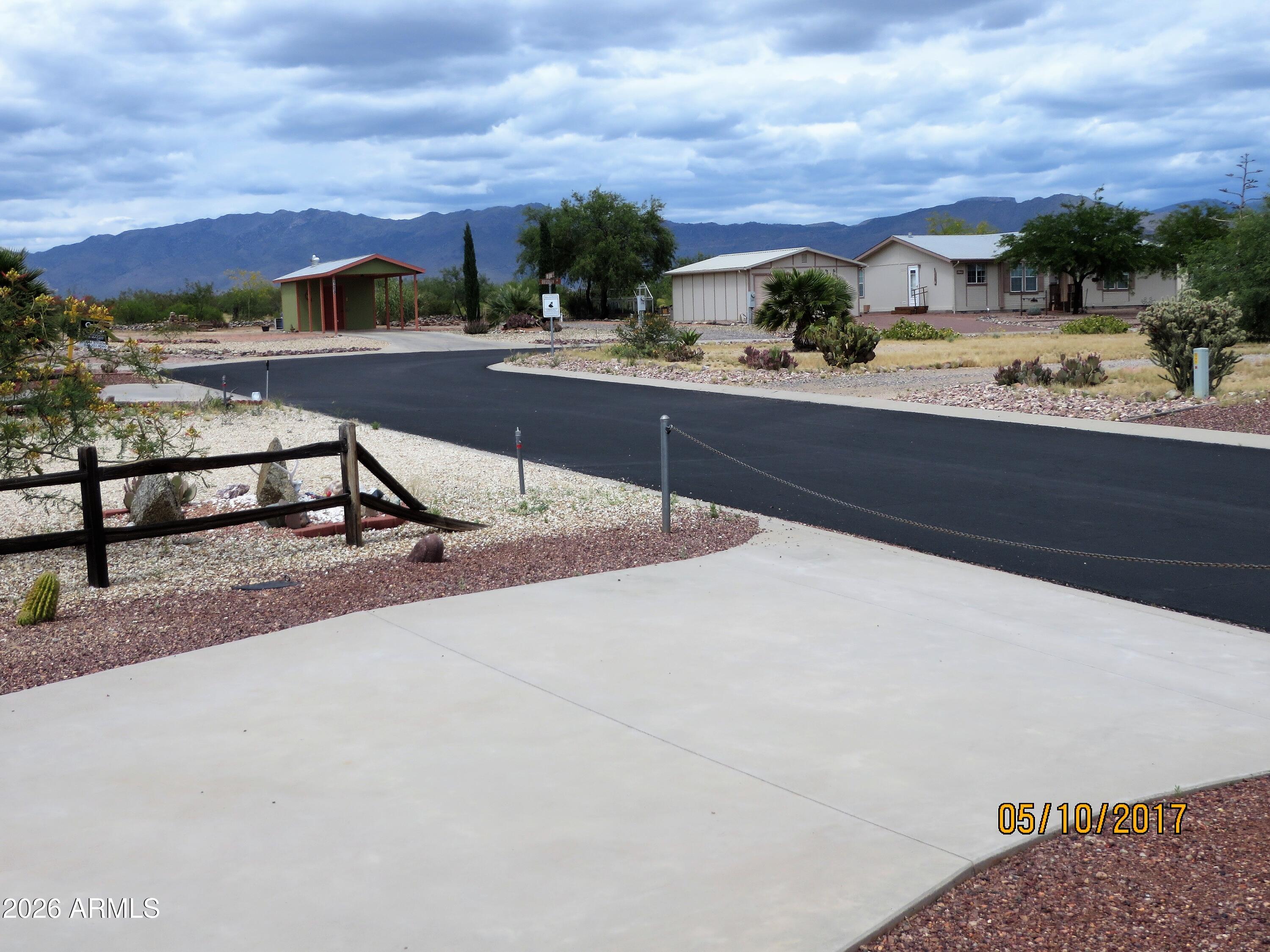 30558 S FORT APACHE Drive 435, Congress, AZ 85332