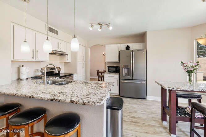 4820 W SHANNON Court, Chandler, AZ 85226