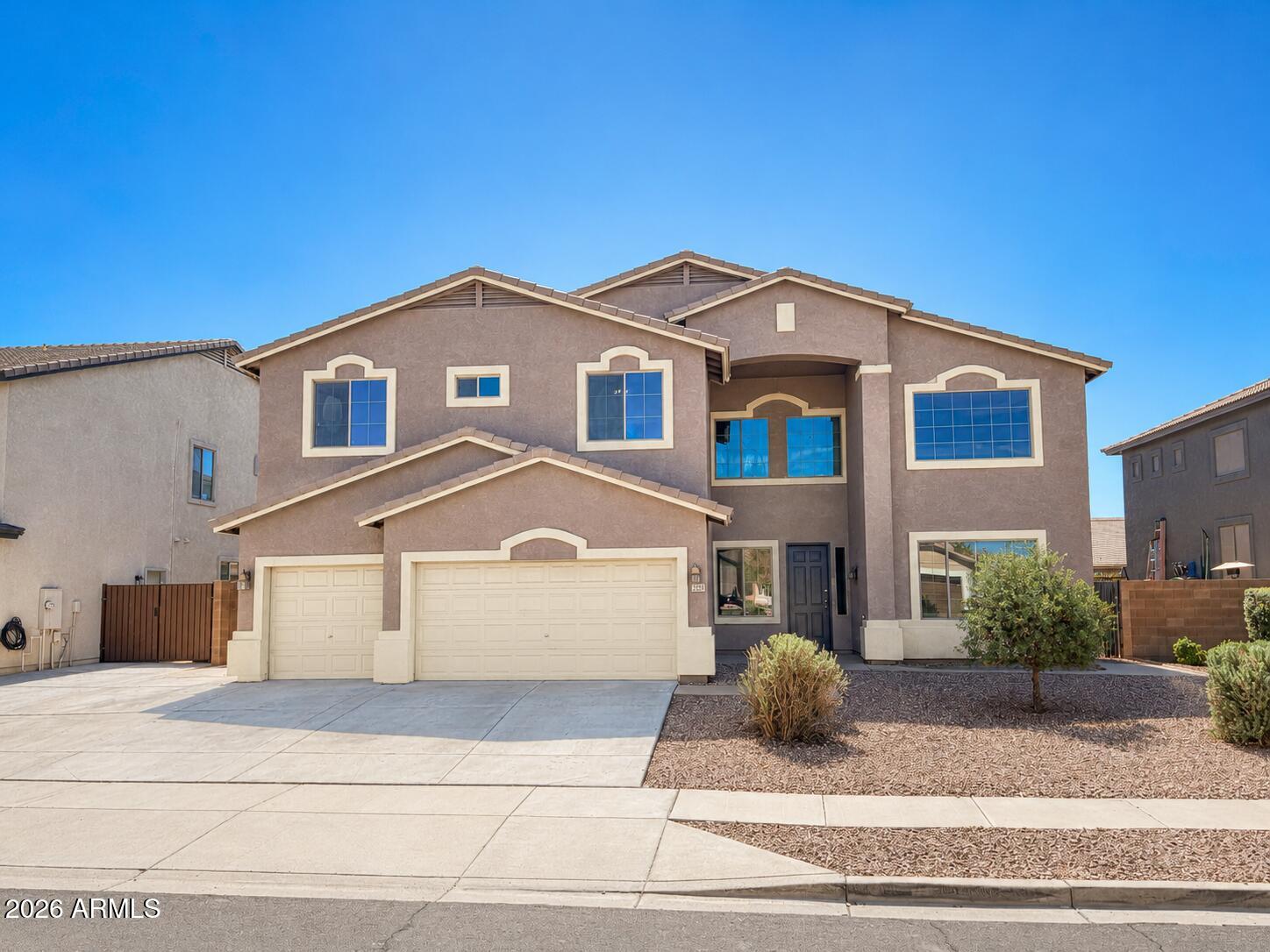 7521 W SOUTHGATE Avenue, Phoenix, AZ 85043