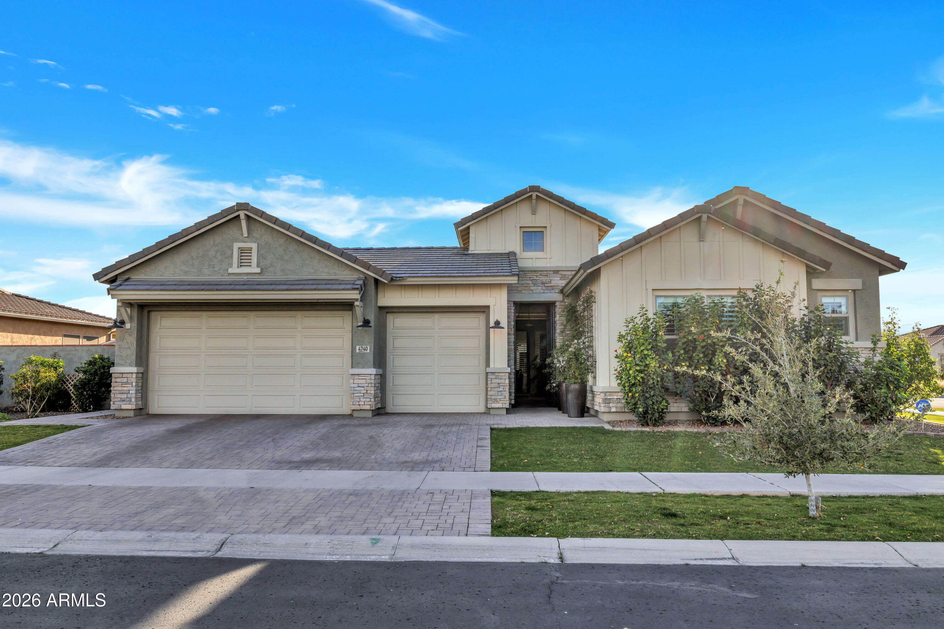 4740 S Venus, Mesa, AZ 85212