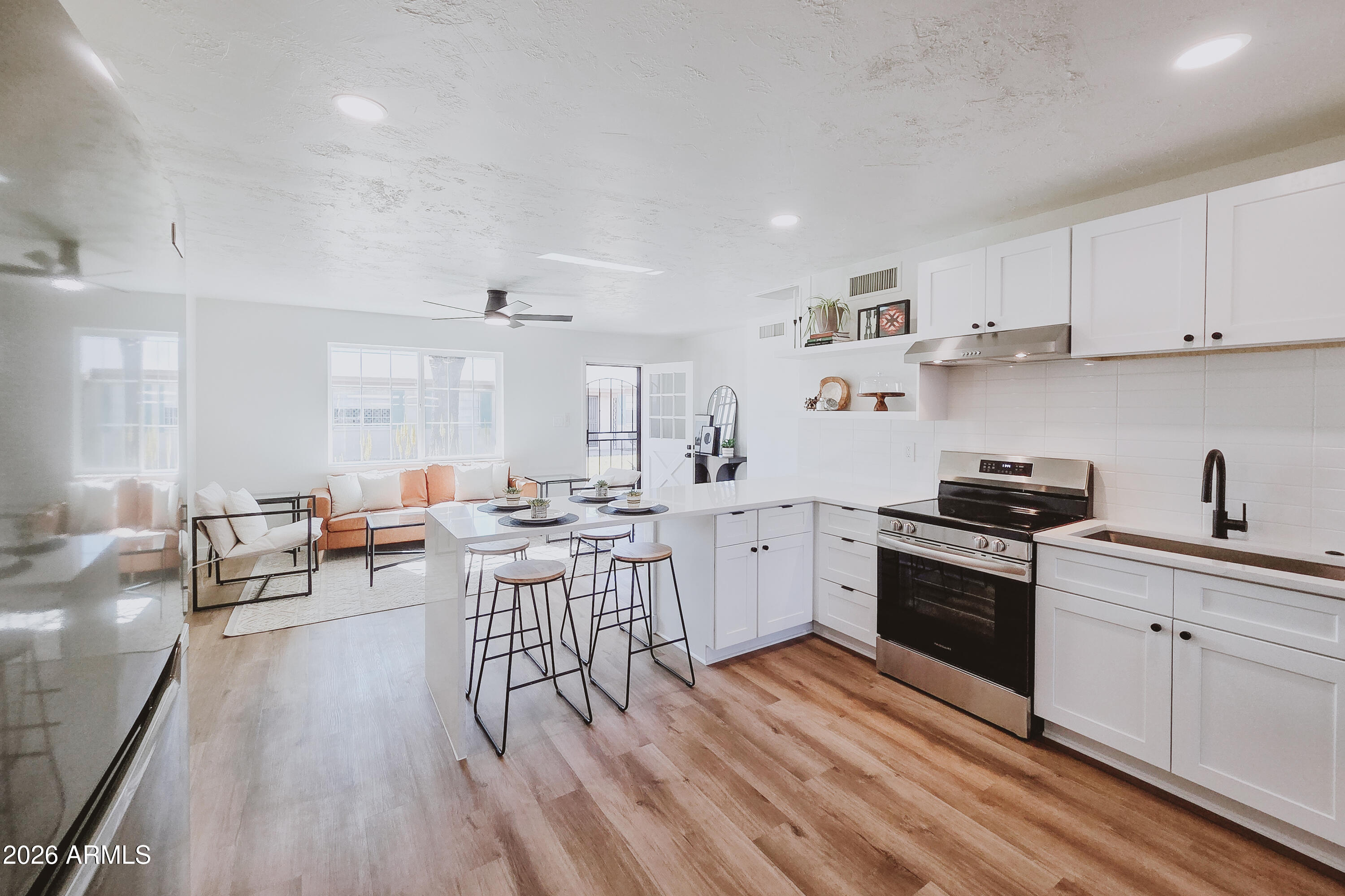 861 N REVERE E, Mesa, AZ 85201