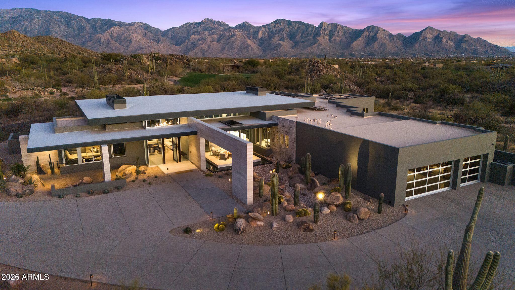 1190 W TORTOLITA MOUNTAIN Circle, Oro Valley, AZ 85755