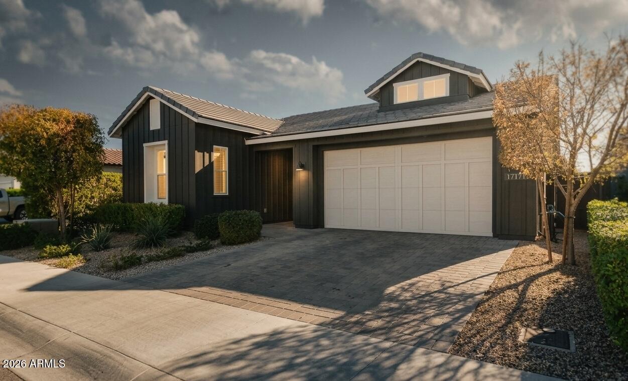 17171 W THOUSAND OAKS Street, Surprise, AZ 85388