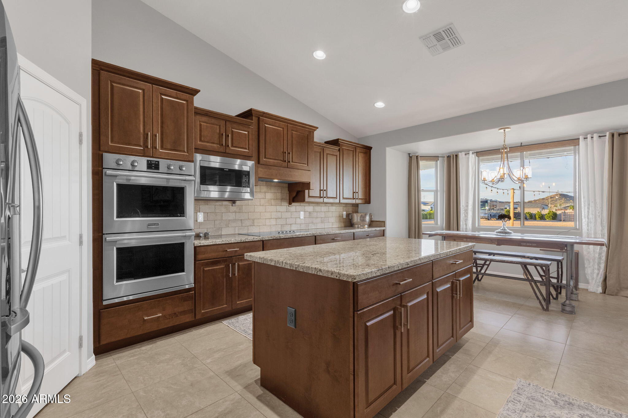 28252 N QUINTANA Place, San Tan Valley, AZ 85144