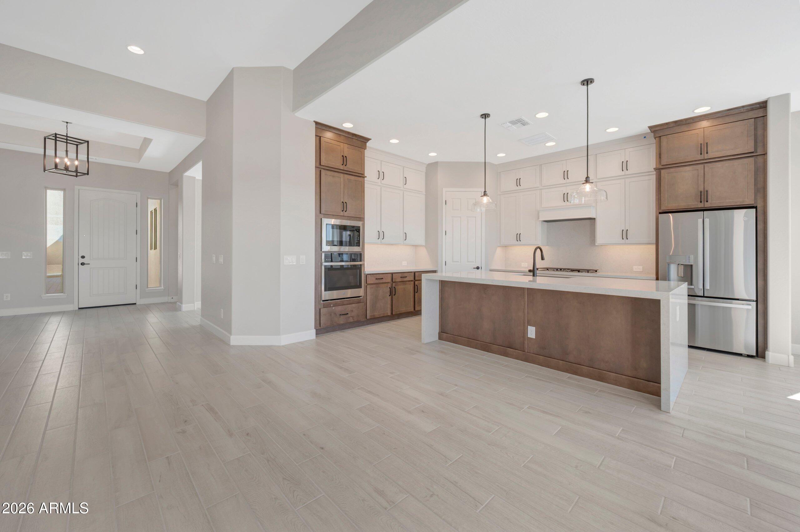 20191 W LUKE Avenue, Litchfield Park, AZ 85340