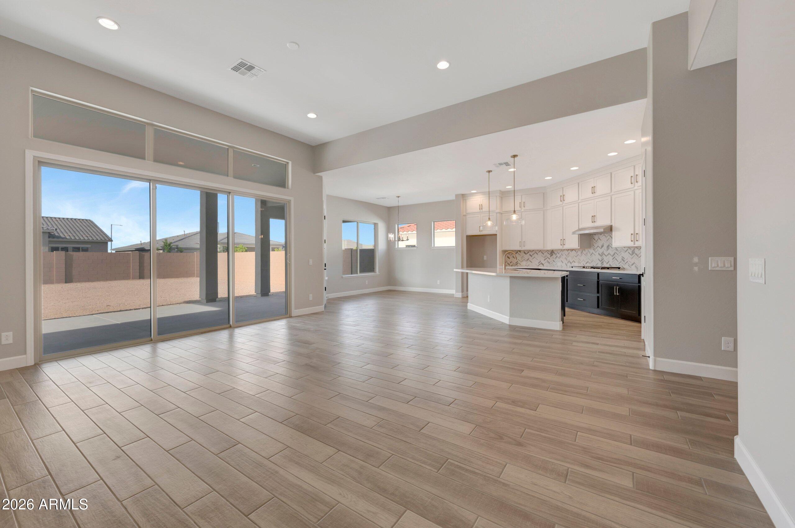 20194 W LUKE Avenue, Litchfield Park, AZ 85340
