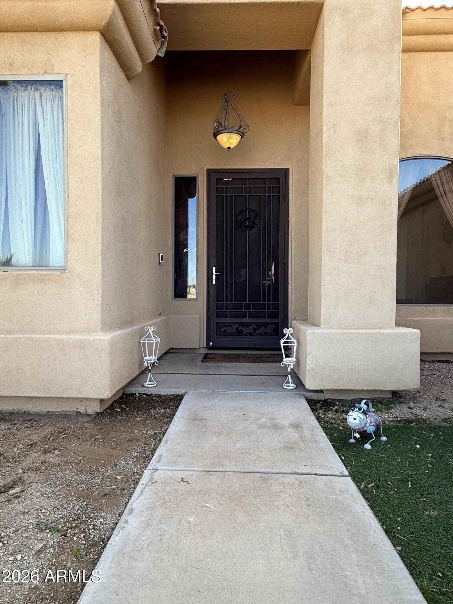 2569 W SILVERDALE Road, San Tan Valley, AZ 85144