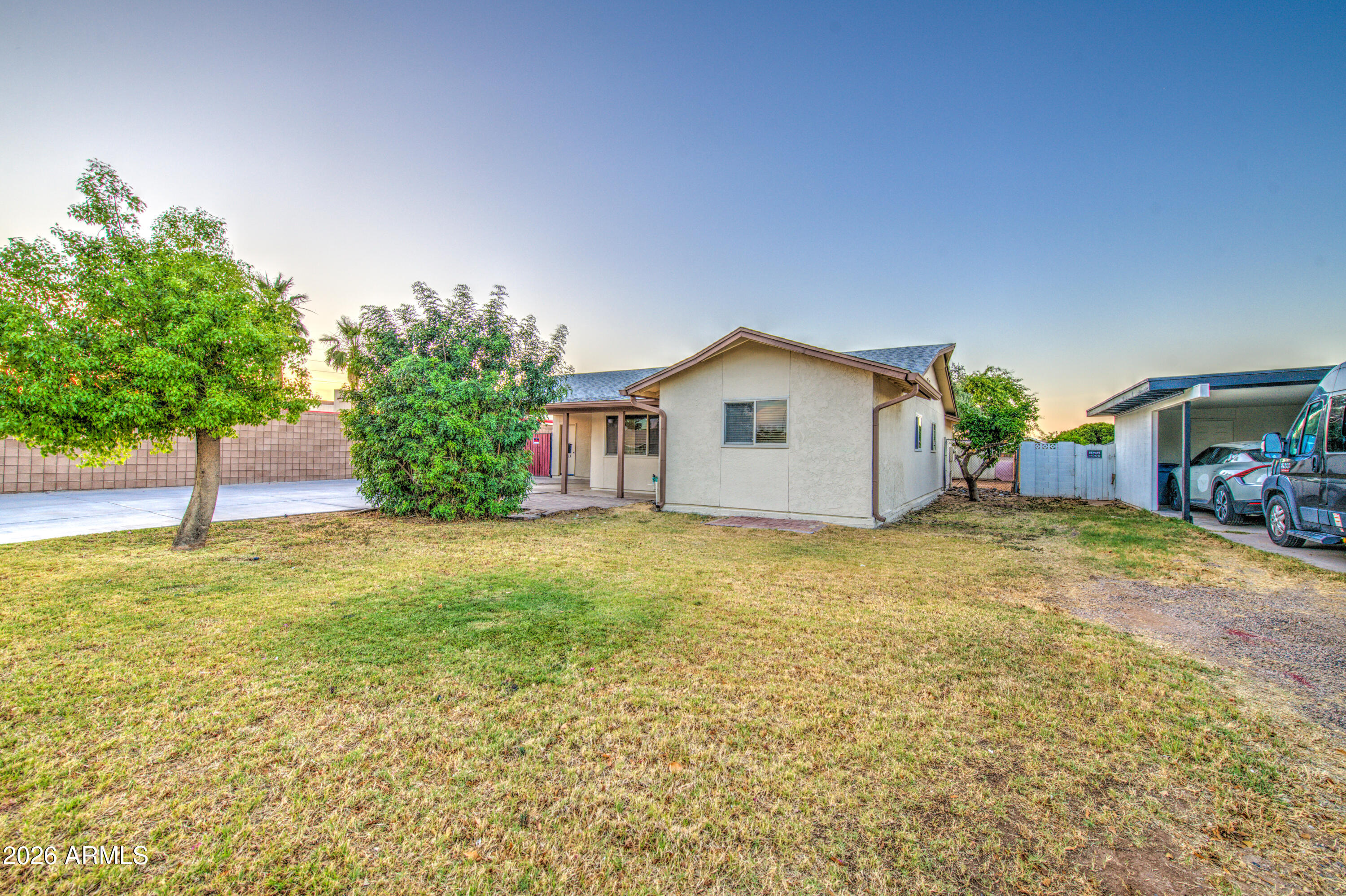 1258 W MANHATTON Drive, Tempe, AZ 85282