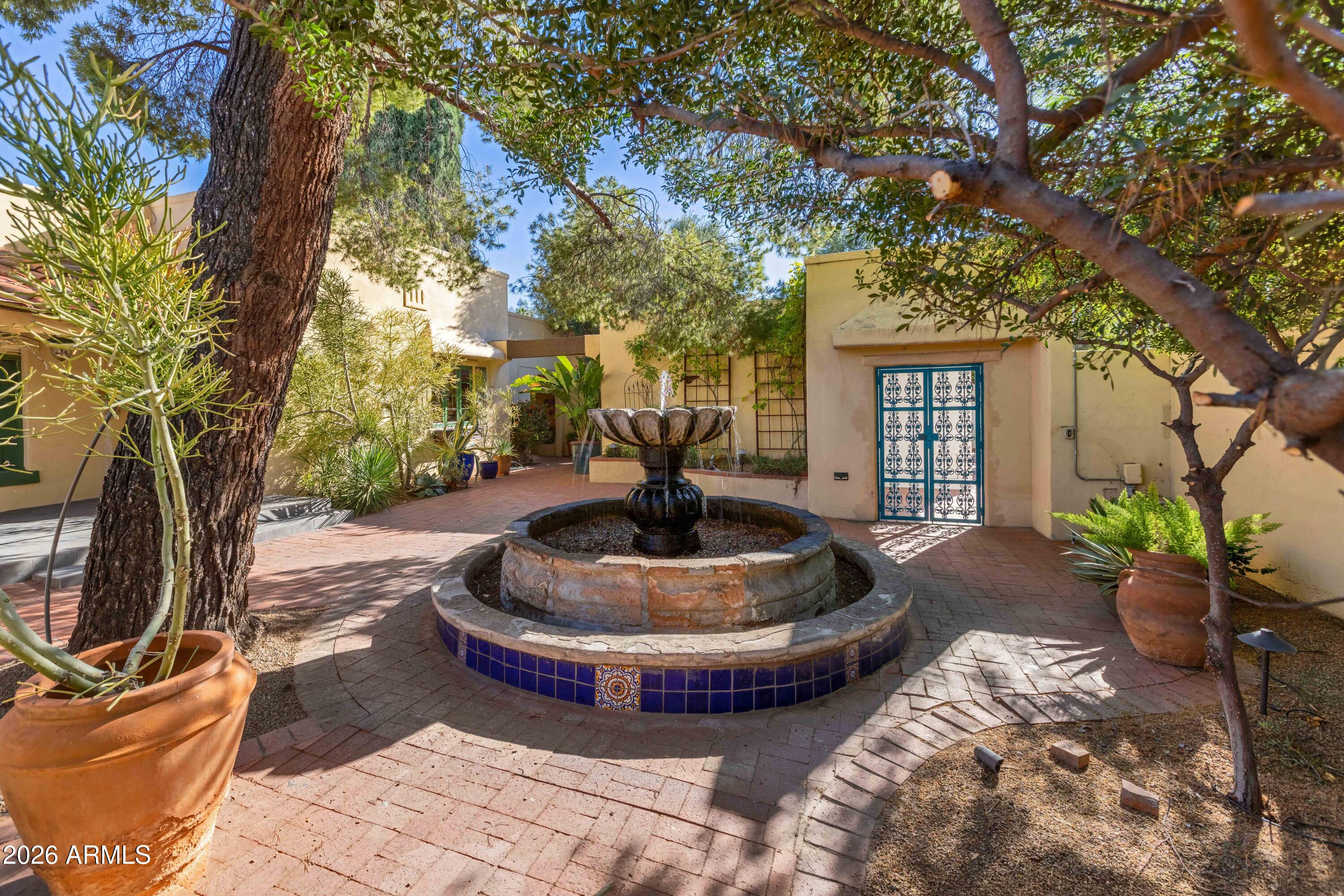 1925 E LEE Street, Tucson, AZ 85719
