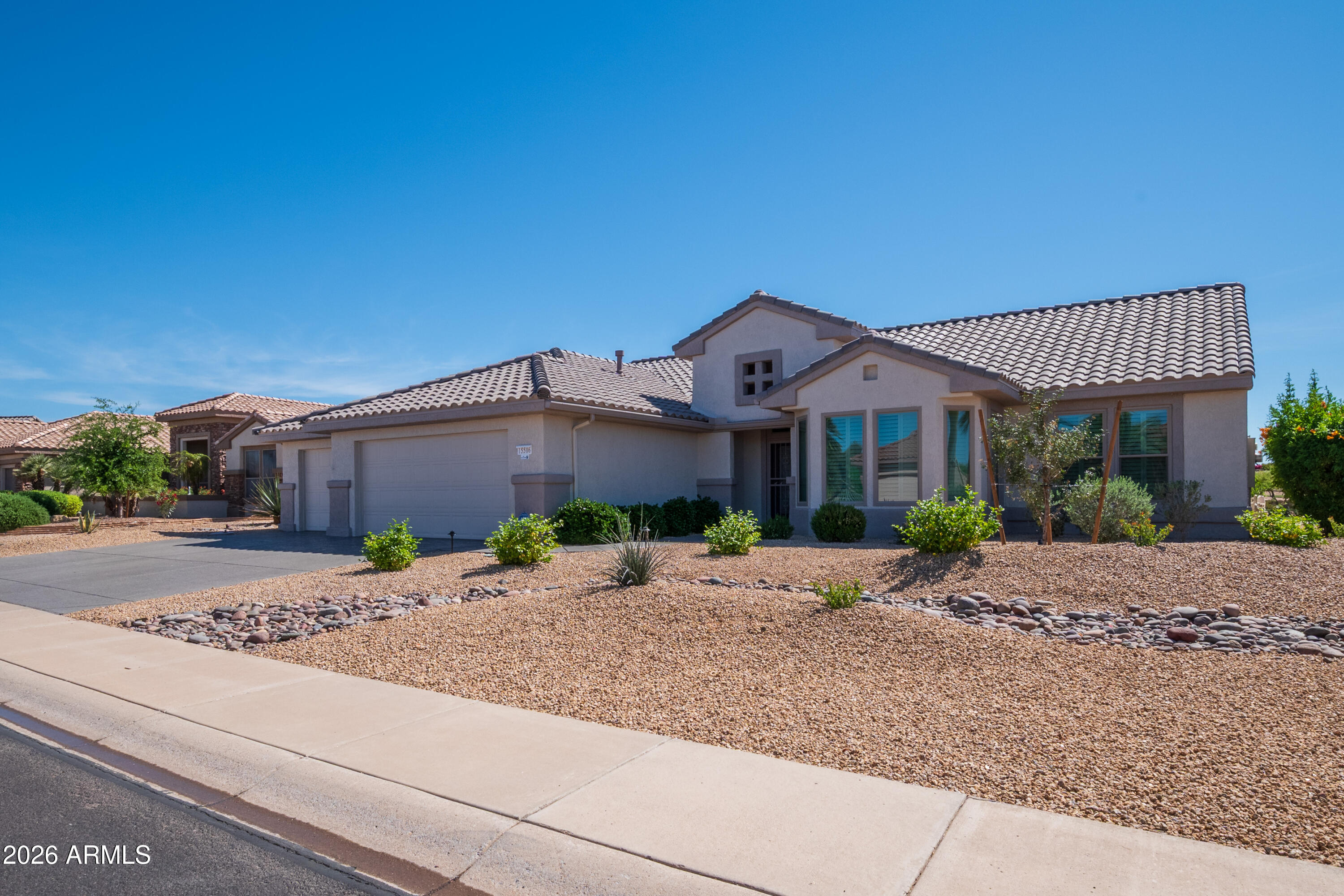 15506 W CLEAR CANYON Drive, Surprise, AZ 85374