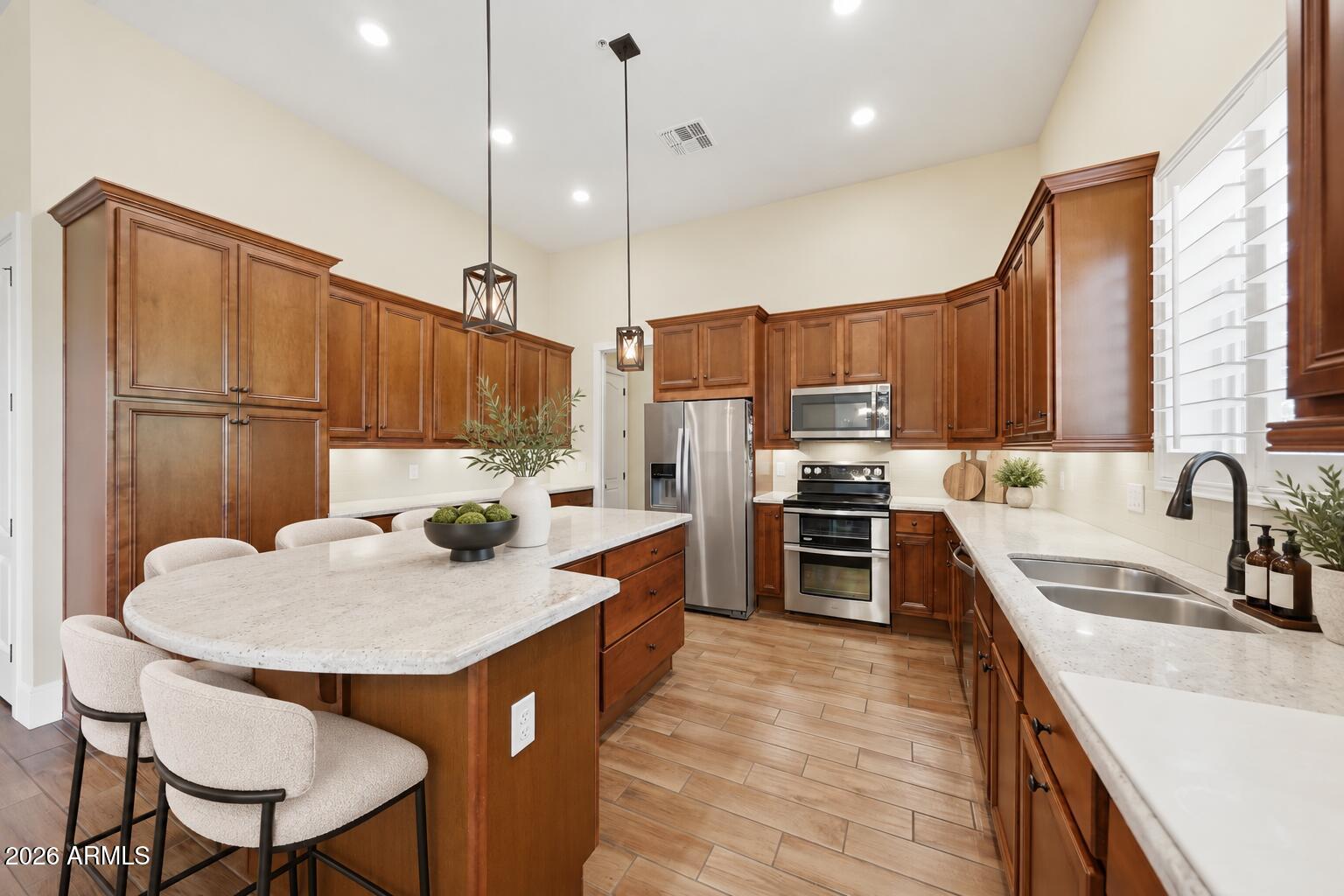 8974 N 8TH Lane, Phoenix, AZ 85021