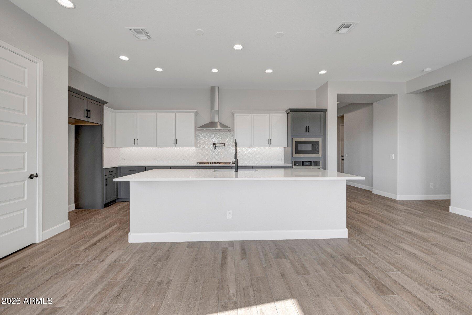 2841 E PICUAL Avenue, San Tan Valley, AZ 85140