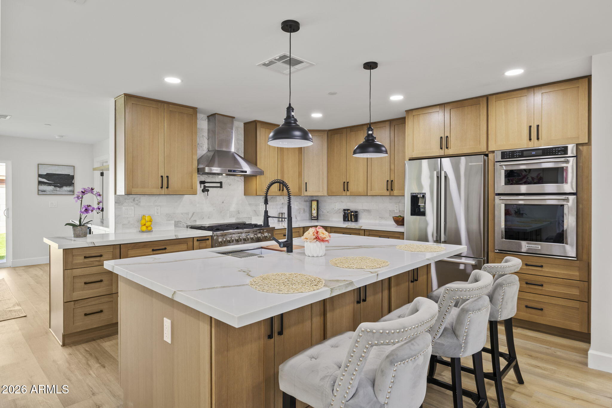 8632 E HIGHLAND Avenue, Scottsdale, AZ 85251