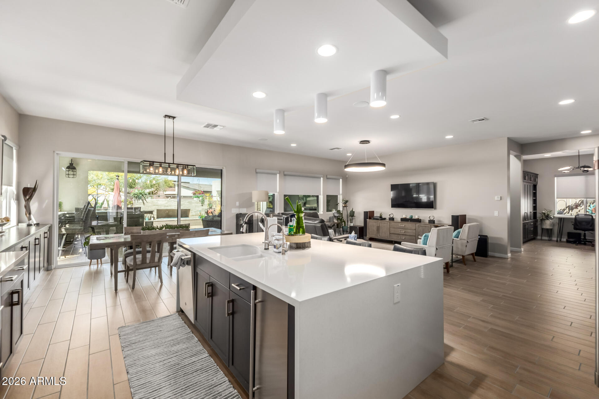 9440 S 10TH Way, Phoenix, AZ 85042