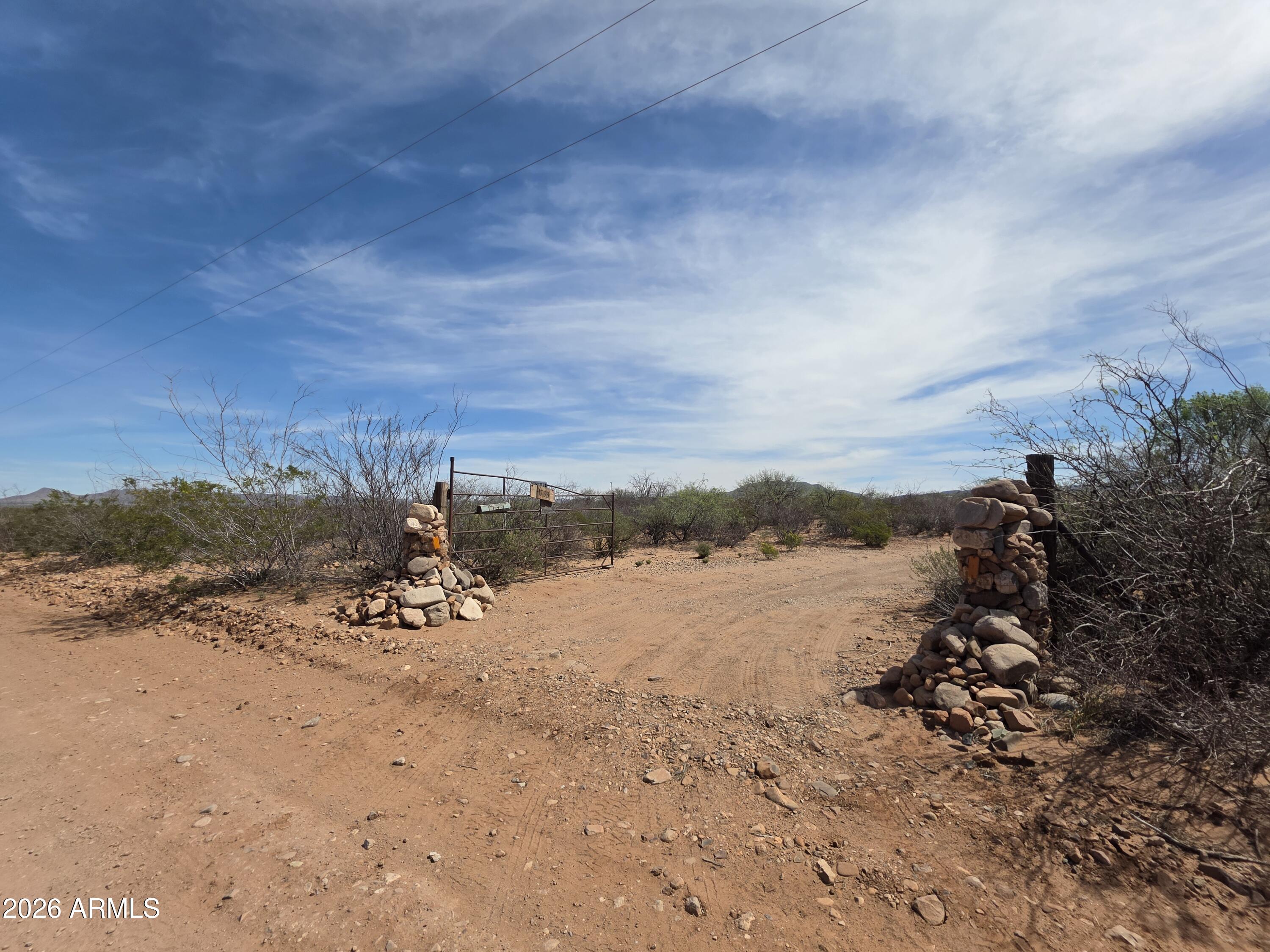 1733 N GUNSMOKE Avenue, Sierra Vista, AZ 85635