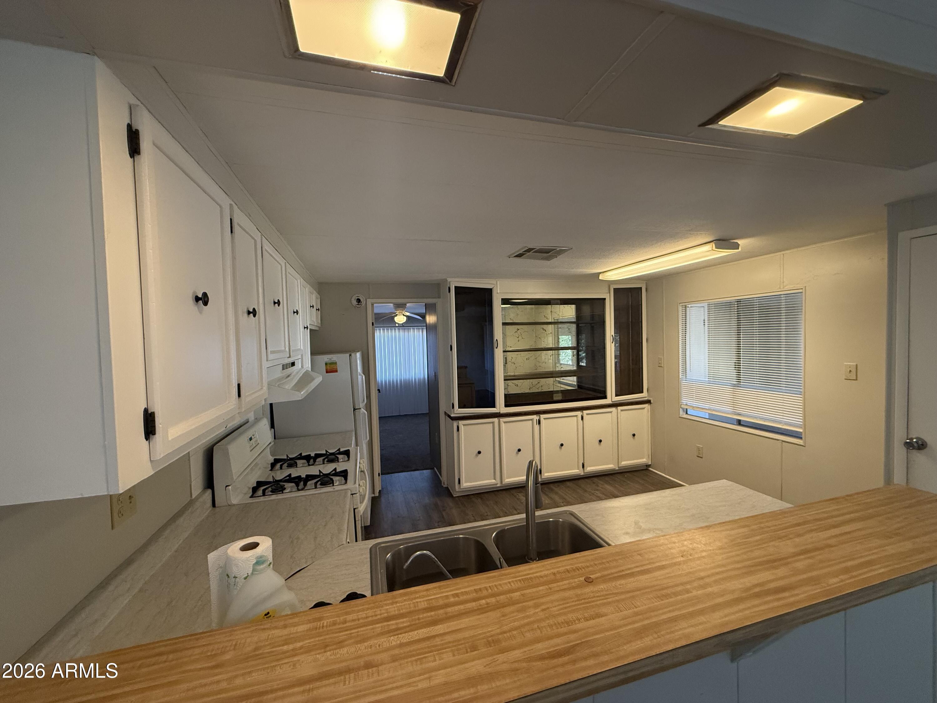 20581 E PRICKLY PEAR Drive, Mayer, AZ 86333