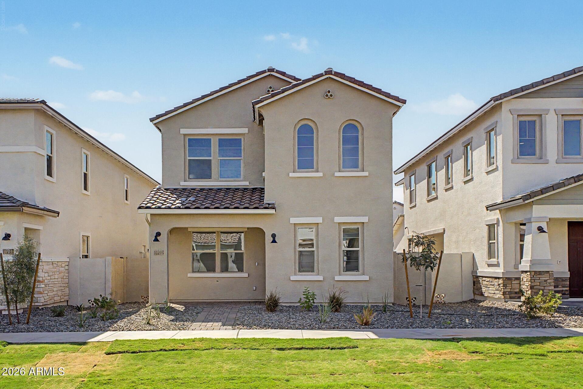 10295 S CAVE SPRING Trail, Apache Junction, AZ 85120