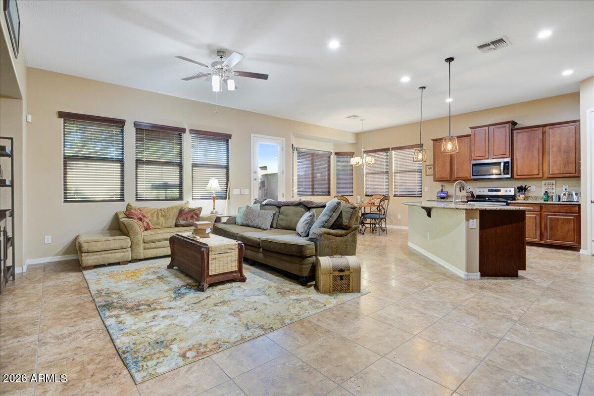 18025 W CASSIA Way, Goodyear, AZ 85338