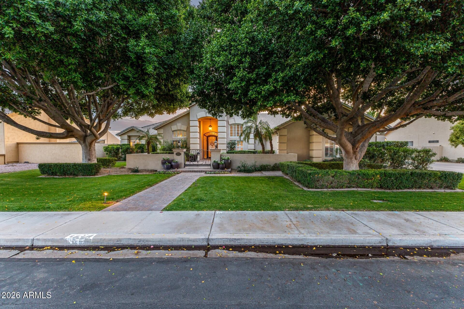 2530 N Hall, Mesa, AZ 85203