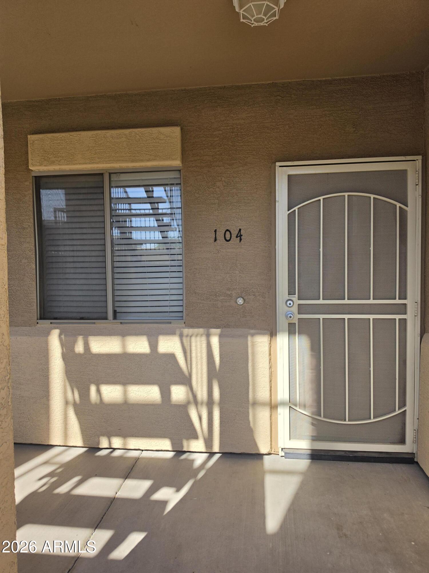 537 S DELAWARE Drive 104, Apache Junction, AZ 85120