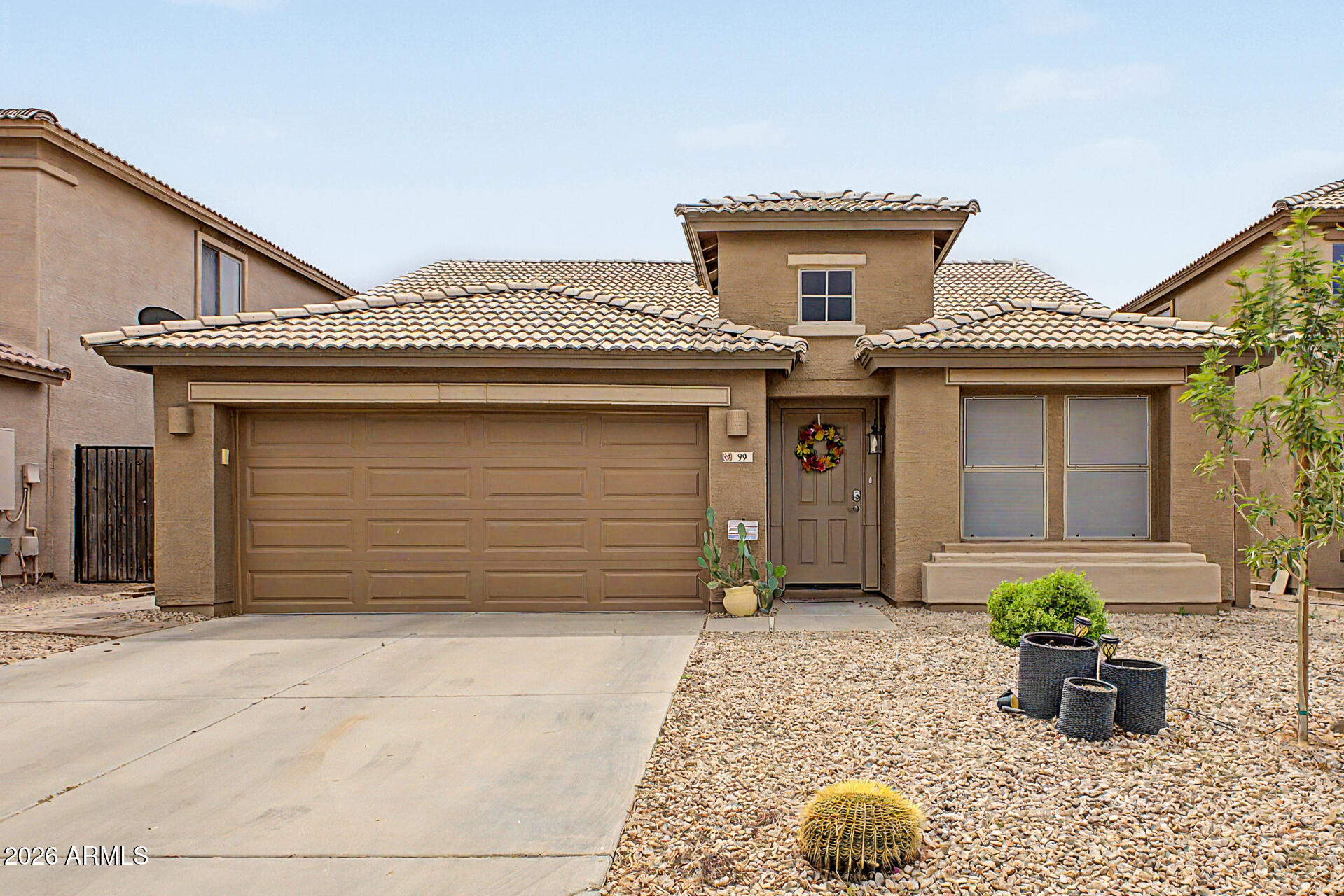 99 W YELLOW BEE Drive, San Tan Valley, AZ 85143