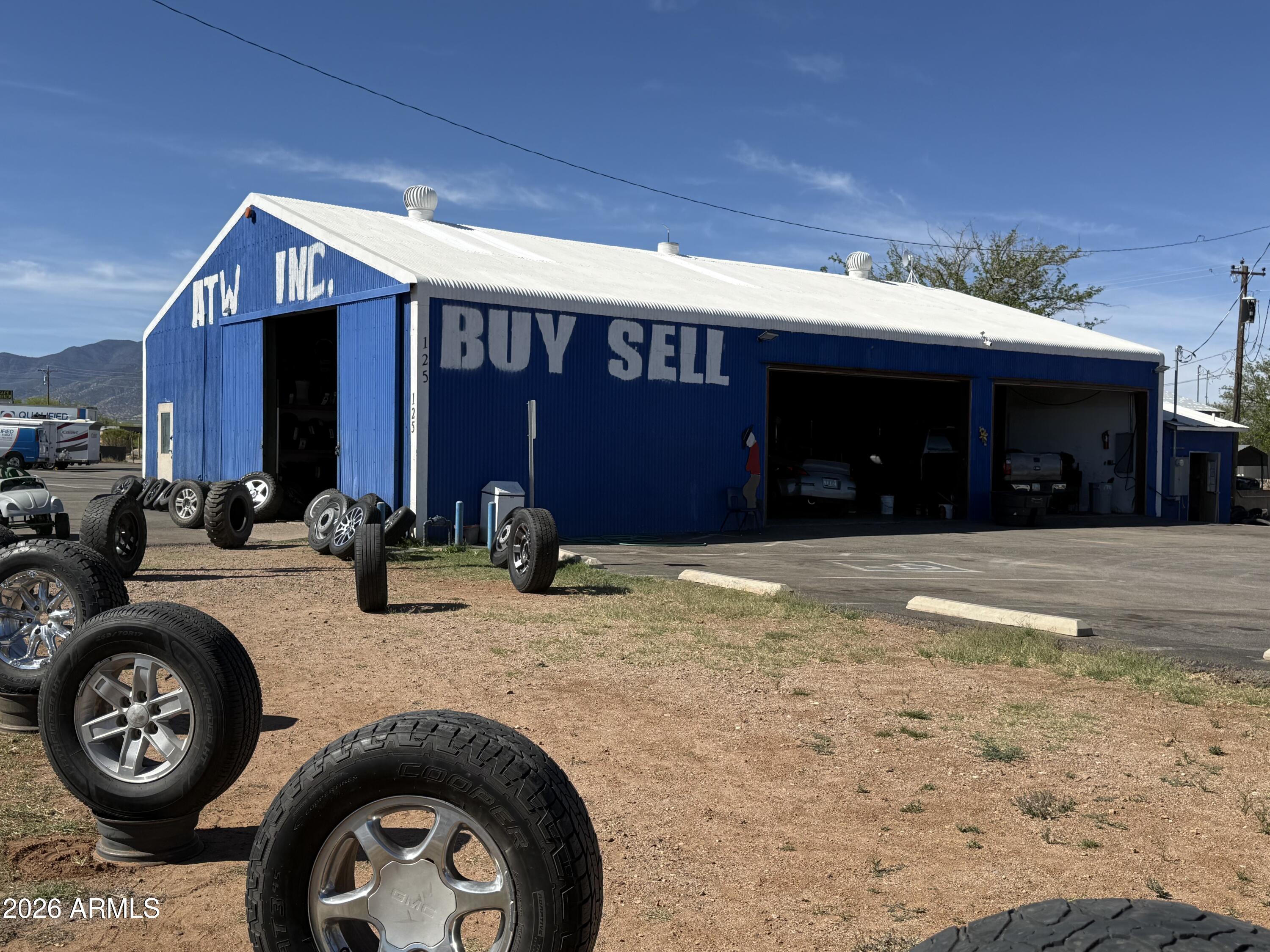 131 N HUACHUCA Boulevard, Huachuca City, AZ 85616